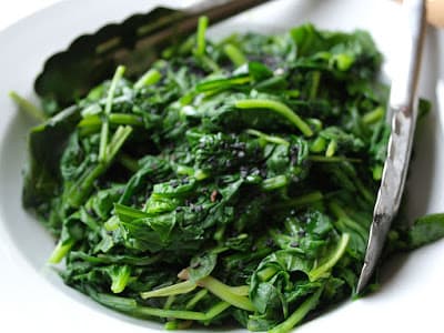 Spinaci, lattuga e broccoli